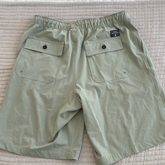 Quicksilver Short - Picture 2 of 4